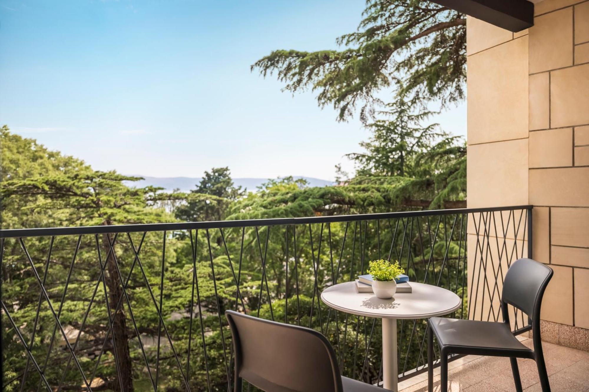 Aminess Vival Casa Lisanj Hotel Novi Vinodolski Exterior photo